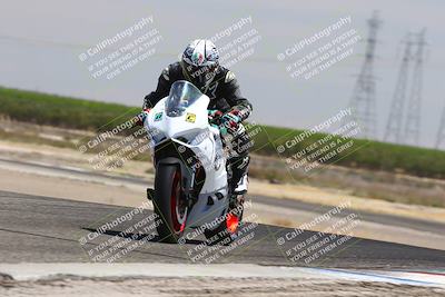 media/Aug-03-2025-TrackDaz (Sun) [[bf4a71acf9]]/B Group/1220pm (Wheelie Bump)/